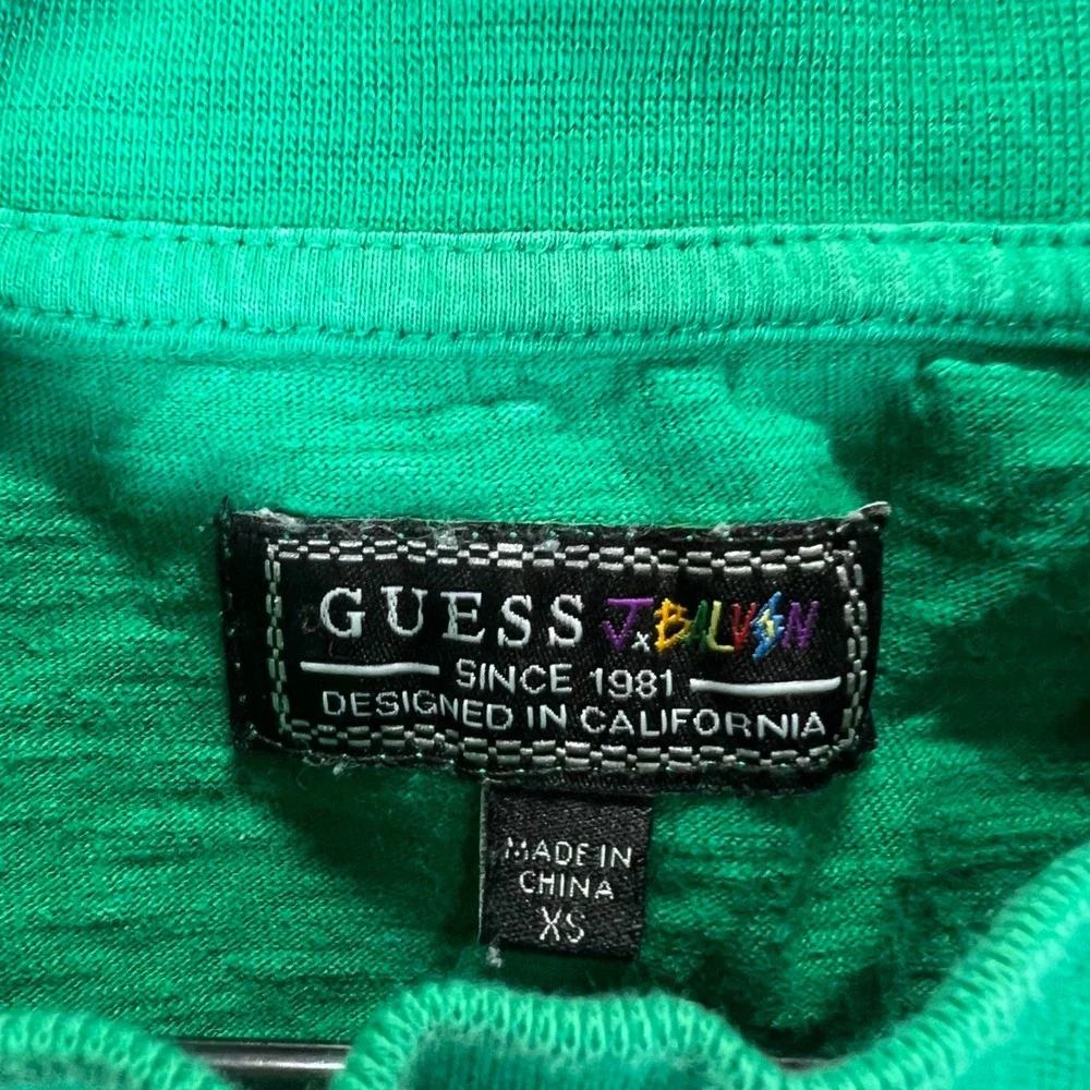 Guess x J Balvin‎ T-Shirt Color Block Graphic Tee Streetwear  Casual XS - Picture 2 of 6